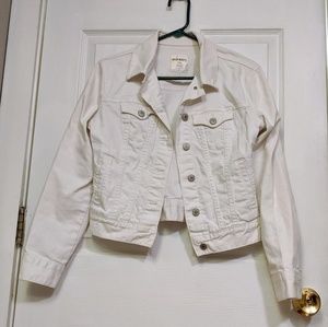 White Old Navy denim jacket